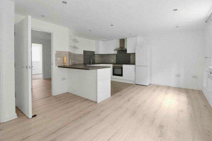 2 Bedroom Apartment To Rent In Chantry Close, Abbey Wood, SE2