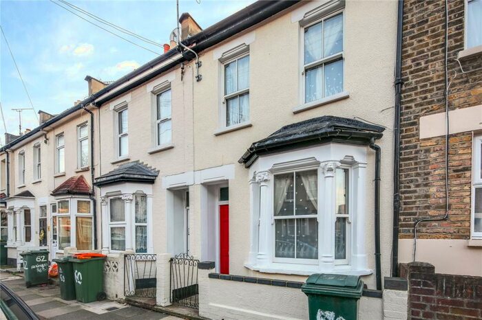 2 Bedroom House To Rent In Faringford Road, Stratford, London, E15