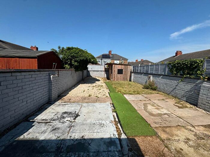 3 Bedroom Semi Detached House To Rent In Dunmow Street, Grimsby, DN31