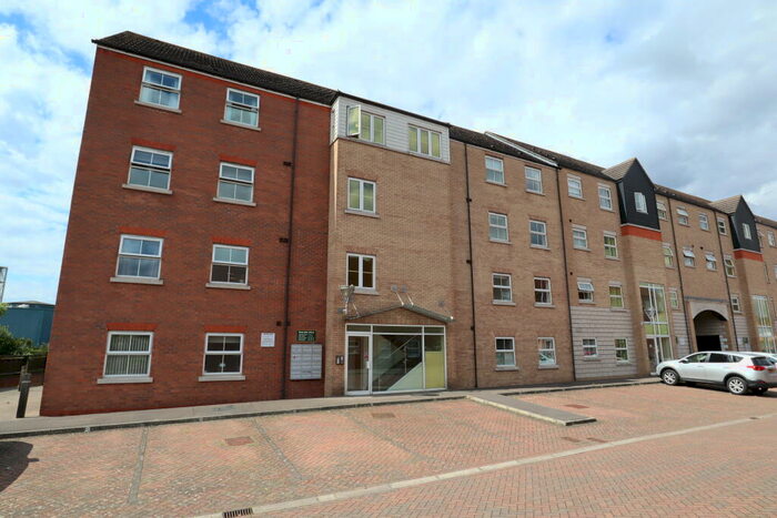 2 Bedroom Flat To Rent In Riverside Drive, Lincoln, LN5