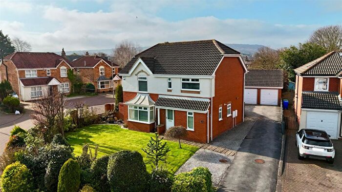 4 Bedroom Detached House For Sale In Newby Farm Crescent, Scarborough, YO12