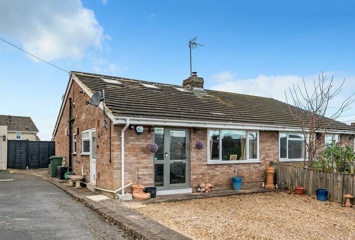 3 Bedroom Bungalow For Sale In Coldwell Lane, Kings Stanley, Stonehouse, Gloucestershire, GL10