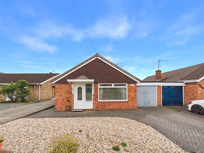 2 Bedroom Bungalow For Sale In Duncroft Road, Hucclecote, Gloucester, Gloucestershire, GL3