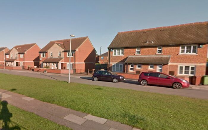 3 Bedroom Semi-Detached House To Rent In Redbourne Road, Grimsby, DN33