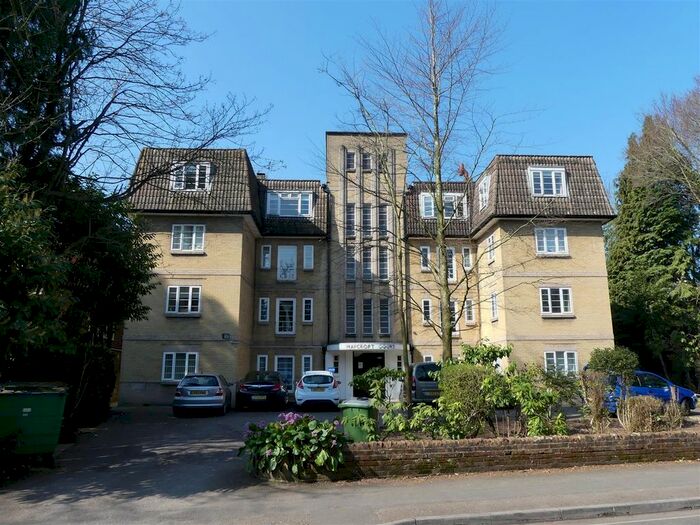 2 Bedroom Flat To Rent In Hulse Road, Southampton, SO15