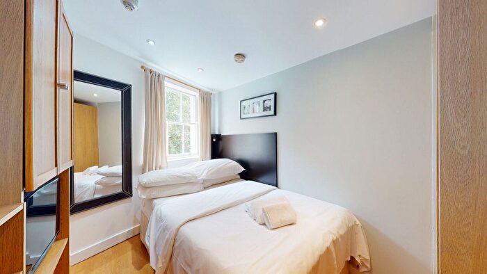 Studio To Rent In Cartwright Gardens, London, WC1H