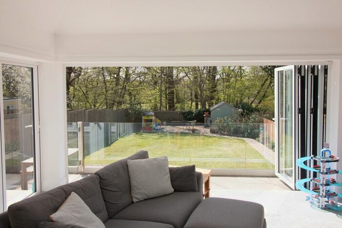 5 Bedroom Flat To Rent In Morton Way, London, N14