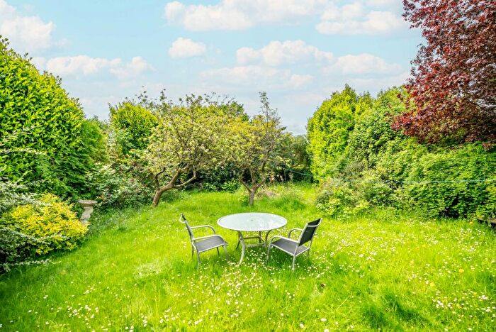 3 Bedroom Bungalow For Sale In Midway, St. Albans, Hertfordshire, AL3