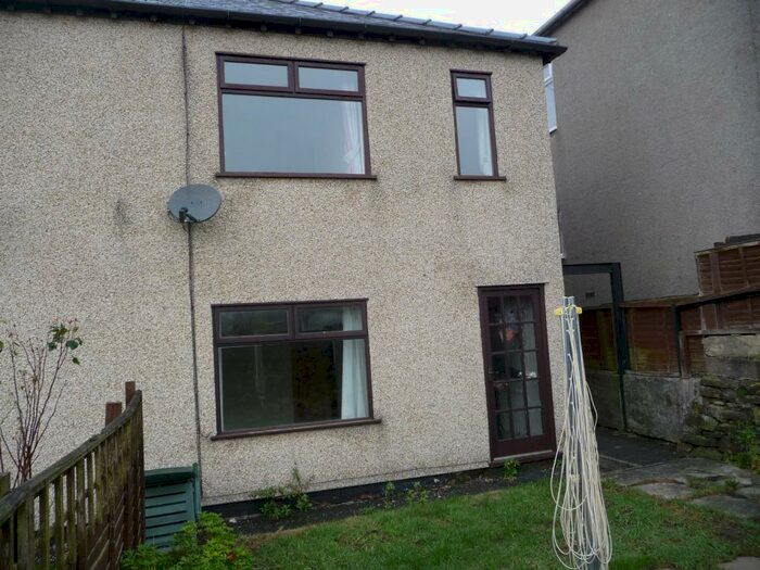 3 Bedroom House To Rent In Darley House Estate, Matlock, Derbyshire, DE4