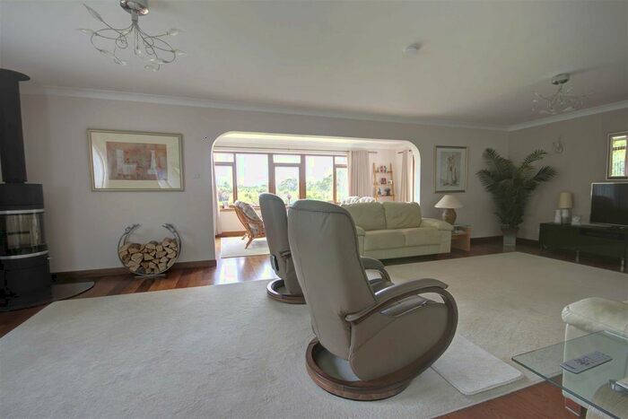 5 Bedroom Detached Bungalow For Sale In Alness, IV17