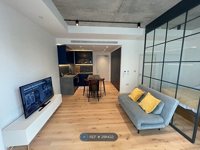 Studio To Rent In Goodluck Hope Walk, London, E14