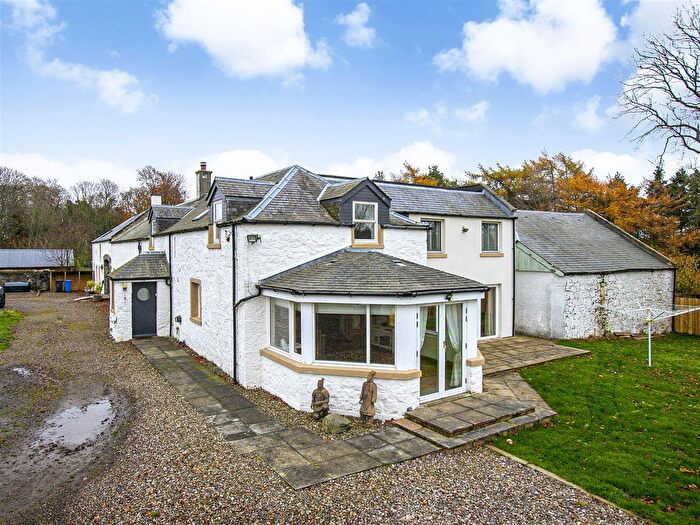 4 Bedroom Semi-Detached House For Sale In Bonnyton Farm Steading, Craigluscar Road, Dunfermline, KY12