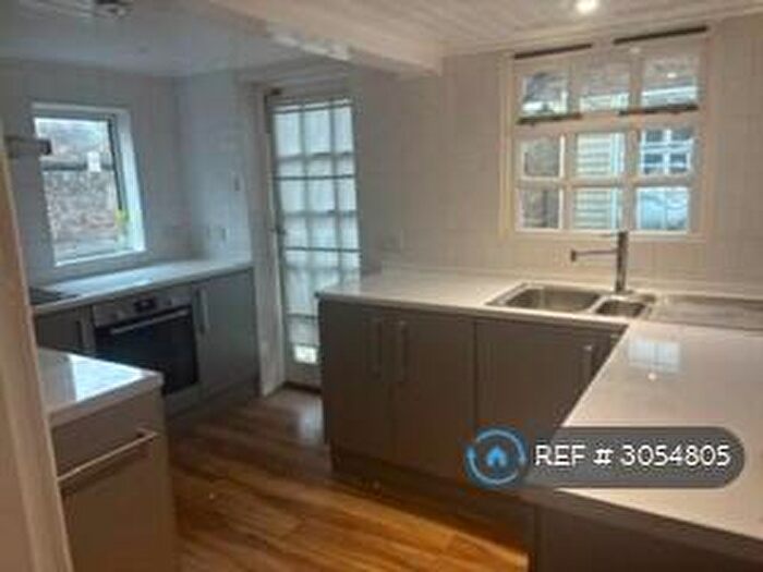 2 Bedroom End Of Terrace House To Rent In Laburnum Road, Sandy, SG19