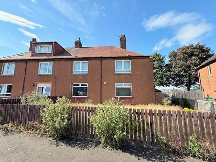 2 Bedroom Flat For Sale In Raven Crescent, Buckhaven, KY8