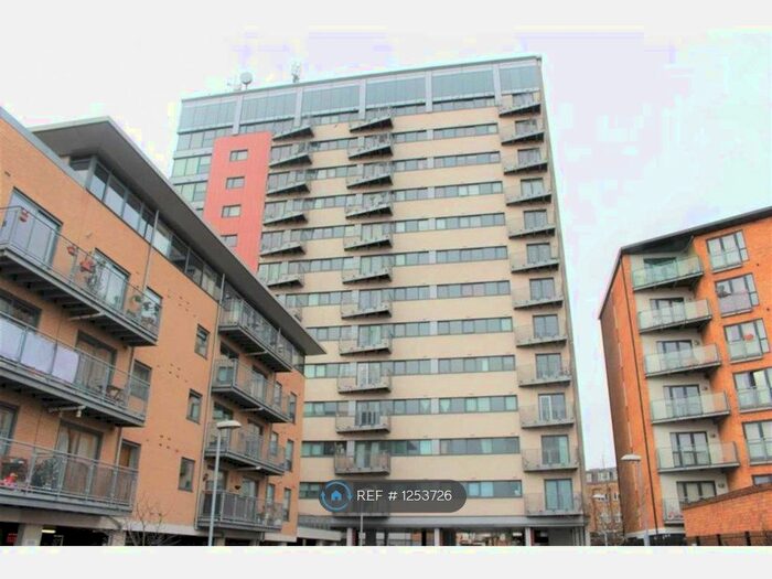 2 Bedroom Flat To Rent In City Gate House, Ilford IG2