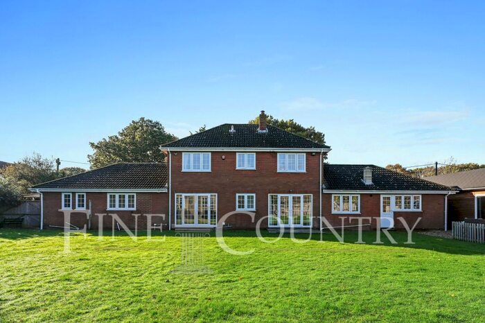 4 Bedroom Detached House For Sale In Wenlock Road, Weeley, Clacton-On-Sea, CO16