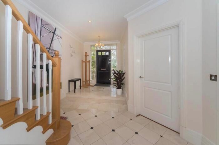 5 Bedroom Terraced House To Rent In Whitcome Mews, Richmond, TW9