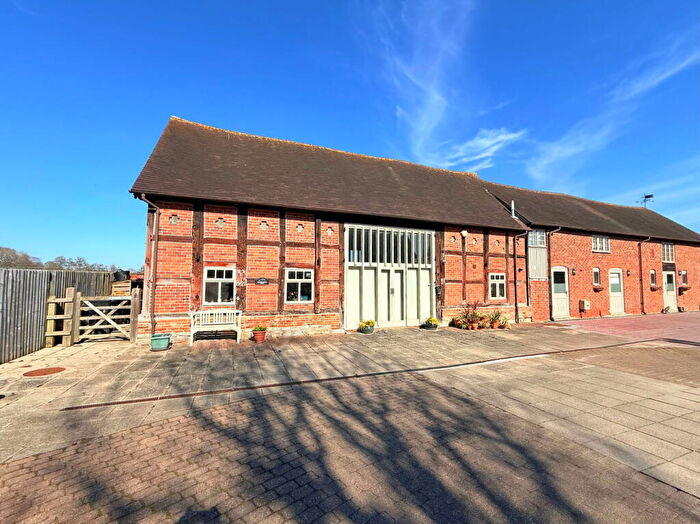 2 Bedroom Barn Conversion For Sale In Jill Lane, Sambourne, B96