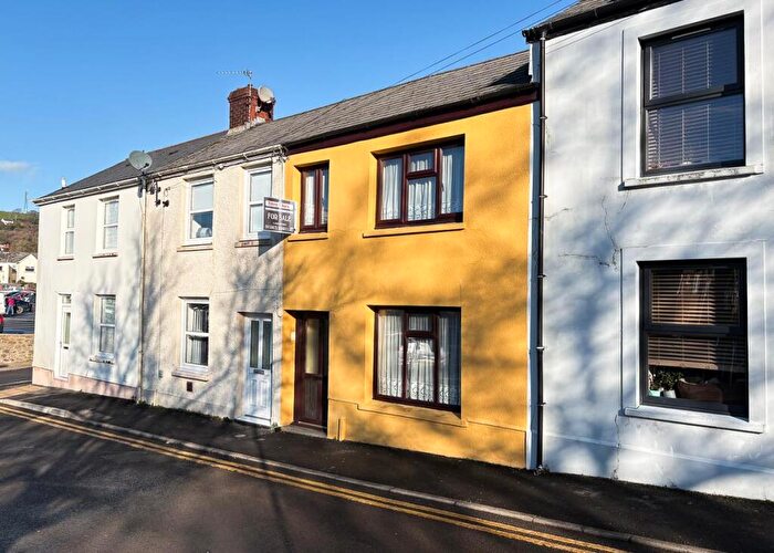 3 Bedroom House For Sale In Orchard Street, Carmarthen, SA31