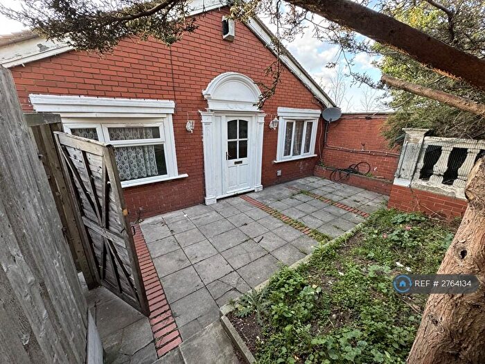 1 Bedroom Bungalow To Rent In Purfleet By Pass, Purfleet, RM19