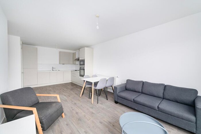 2 Bedroom Apartment To Rent In Abbeville Barking, IG11