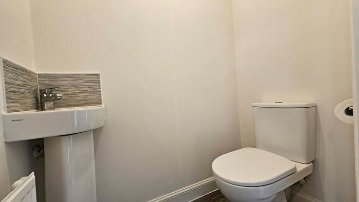 4 Bedroom Semi-Detached House To Rent In Tansy Road, Whittingham, PR3
