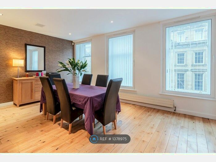 3 Bedroom Flat To Rent In Grey Street, Newcastle, NE1