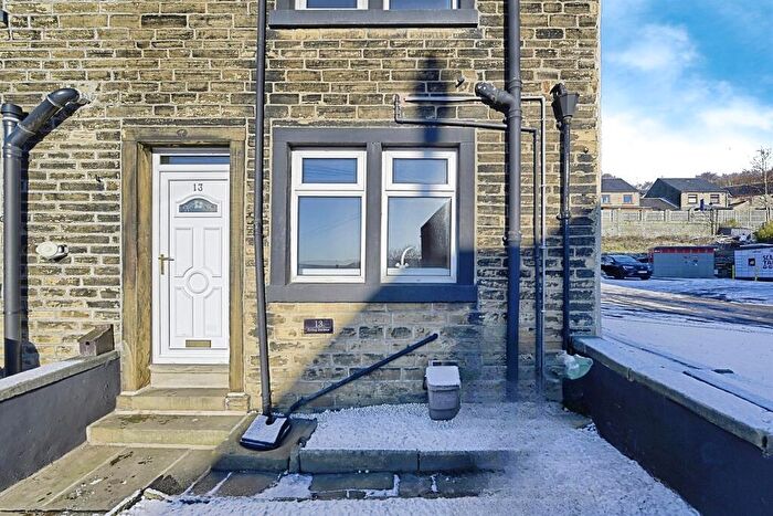 1 Bedroom Terraced House For Sale In Spring Gardens, Sowerby Bridge, HX6
