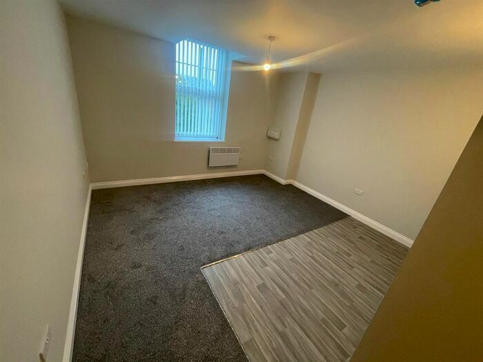 Studio To Rent In Union Street, Willenhall, WV13