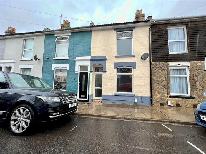 2 Bedroom Property To Rent In Daulston Road, Portsmouth, PO1