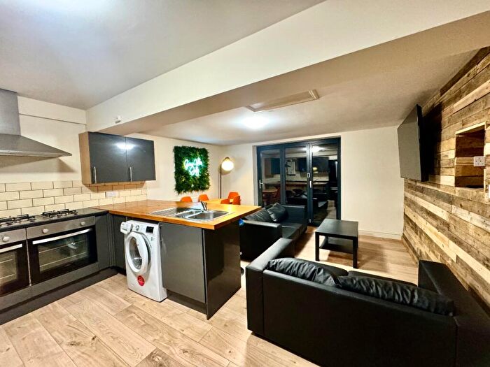 5 Bedroom Semi Detached House To Rent In Edward Road, Canterbury, Kent, CT1