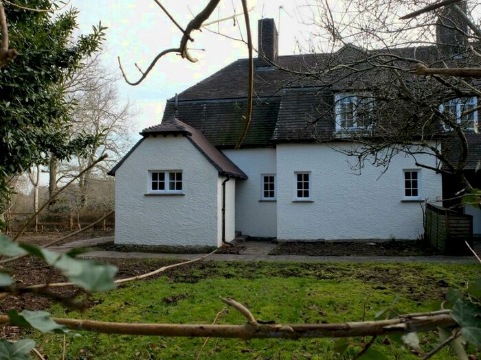 3 Bedroom Semi-Detached House To Rent In Rangers Cottages, Valley Road, Bristol, BS8