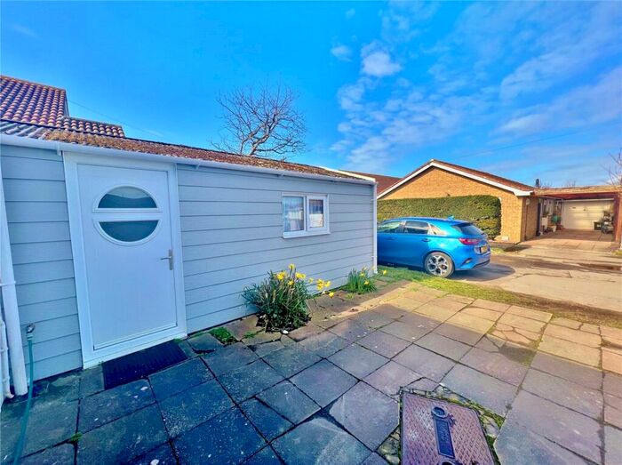 Cottage To Rent In Harbour Road, Bognor Regis, West Sussex, PO21