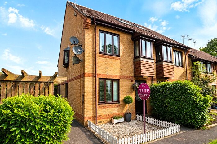 1 Bedroom Flat For Sale In Perleybrooke Lane, Woking, Surrey, GU21