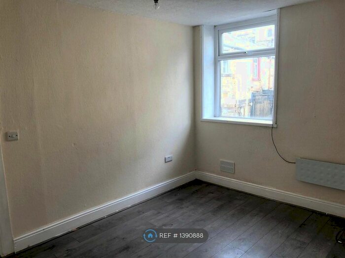 1 Bedroom Flat To Rent In Herbert Street, Burnley, BB11