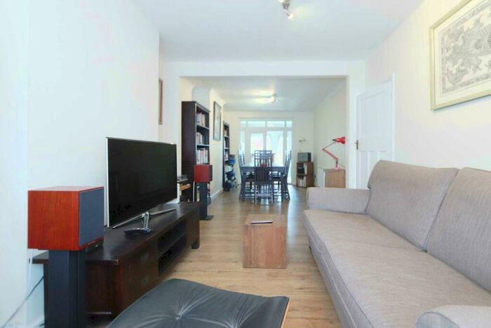 3 Bedroom Terraced House To Rent In West Barnes Lane, New Malden, KT3