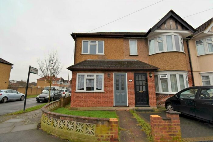 2 Bedroom End Of Terrace House To Rent In Hatherleigh Road, Ruislip, HA4