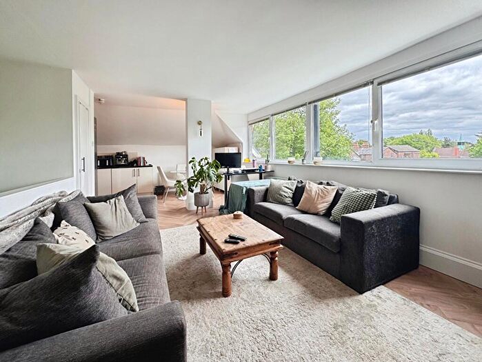 1 Bedroom Flat For Sale In Lancaster Road, Didsbury, Manchester, M20