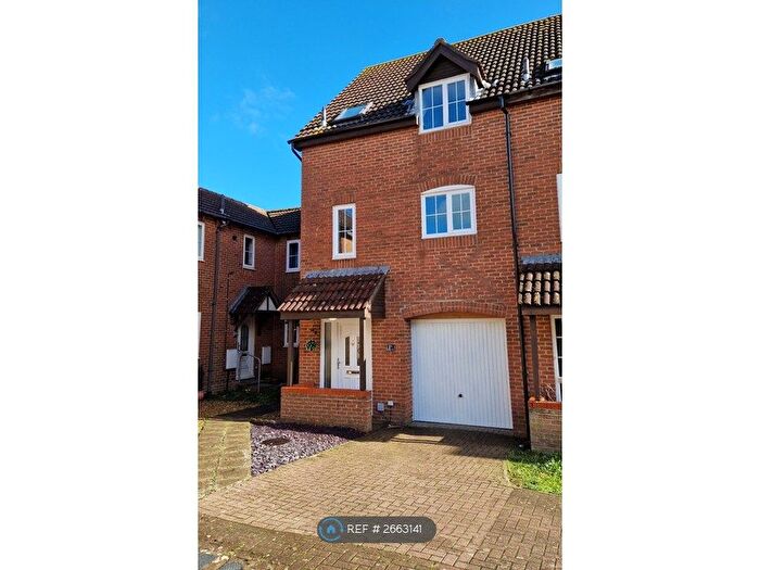 3 Bedroom Terraced House To Rent In Sir Charles Square, Newport, NP10
