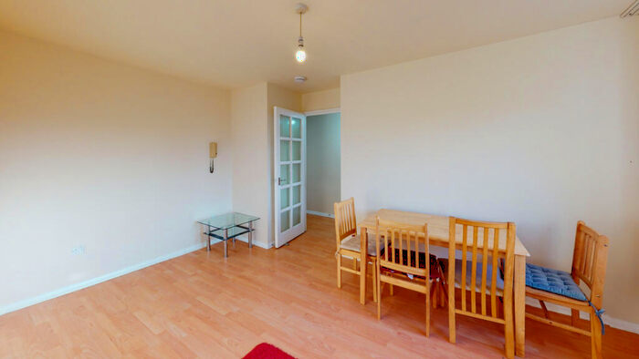 1 Bedroom Flat To Rent In Plowmans Way, London, N18