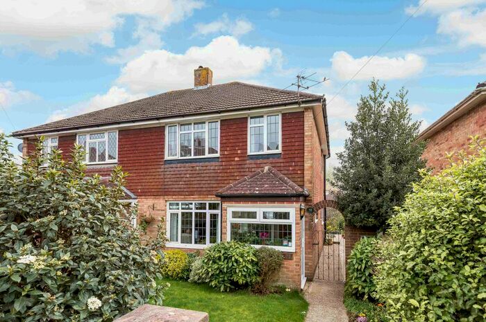 3 Bedroom Semi-Detached House To Rent In Penk Ridge, Farlington, Portsmouth, PO9