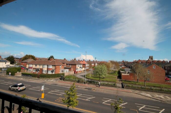 2 Bedroom Flat To Rent In Raby Road, Hartlepool, Durham, TS24
