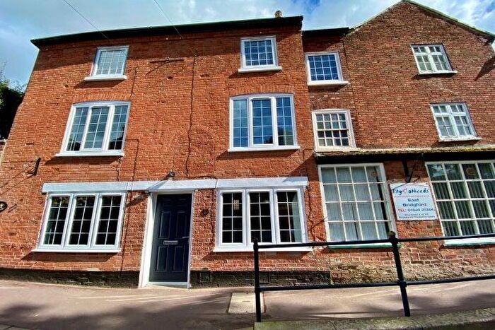 2 Bedroom Property To Rent In Kneeton Road, Nottingham, NG13