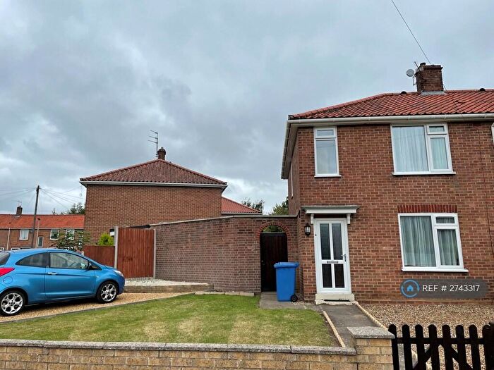 3 Bedroom End Of Terrace House To Rent In Cadge Close, Norwich, NR5