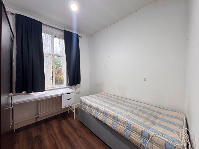 6 Bedroom Terraced House To Rent In Bellclose Road, West Drayton, UB7