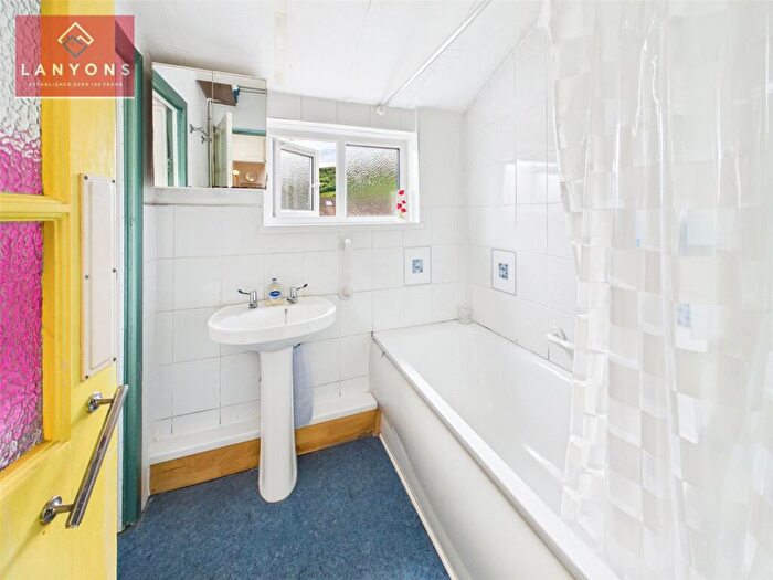 3 Bedroom Terraced House For Sale In Davies Street, Mount Pleasant, Porth, Rhondda Cynon Taf, CF39