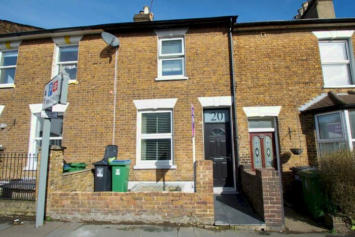 3 Bedroom Terraced House To Rent In Langley Road, Watford, WD17