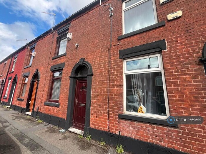 2 Bedroom Terraced House To Rent In Chapel Road, Oldham, OL8
