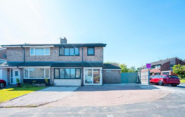 3 Bedroom Semi-Detached House For Sale In Ellerbrook Drive, Burscough, L40