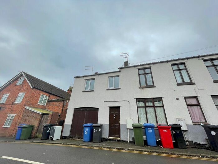 1 Bedroom Flat To Rent In New Street, Desborough, Northamptonshire, NN14